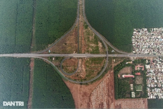 Khởi công cao tốc Dầu Giây - Tân Phú, cửa ngõ nối Đông Nam Bộ với Tây Nguyên